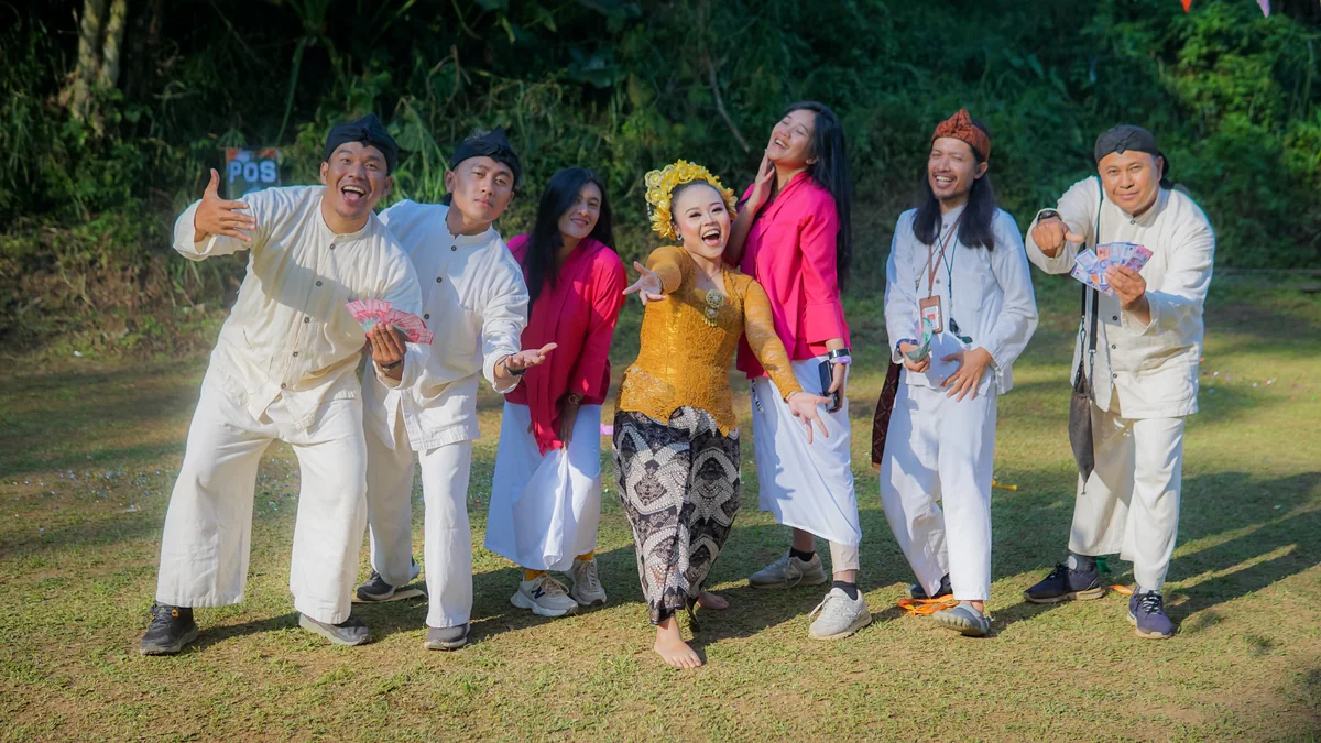 Kegiatan team bonding tema Traditional Games